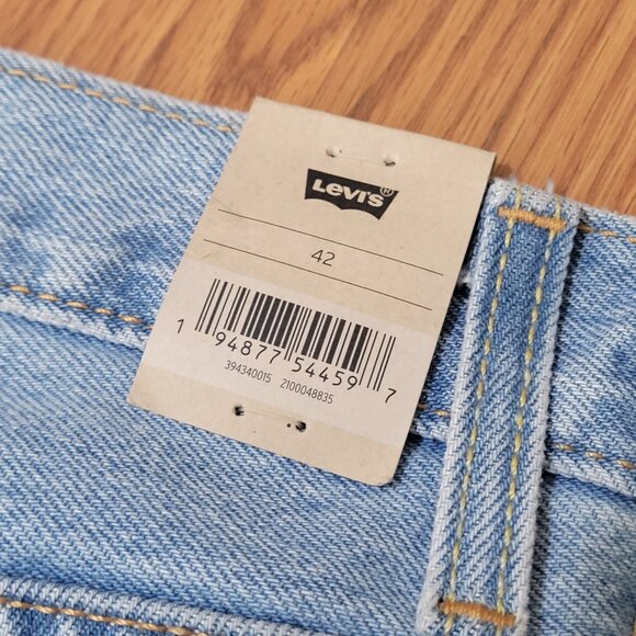 Levi's Men's 469 Loose Denim Shorts Light Score Wash 42 x 12 394340015 Cotton - Picture 5 of 7